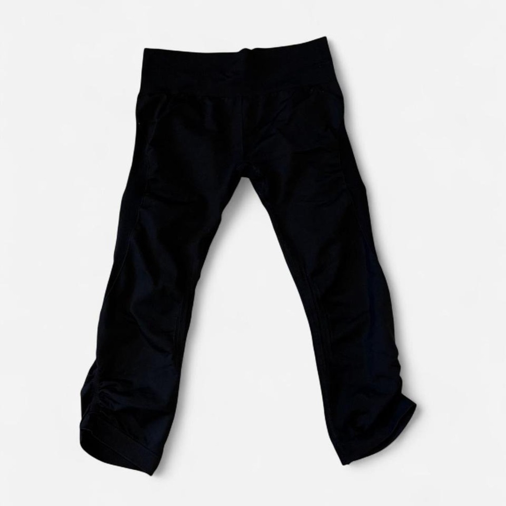 GapFit‎ Motion Black Athletic Cropped Leggings Ruched Bottoms Women's M